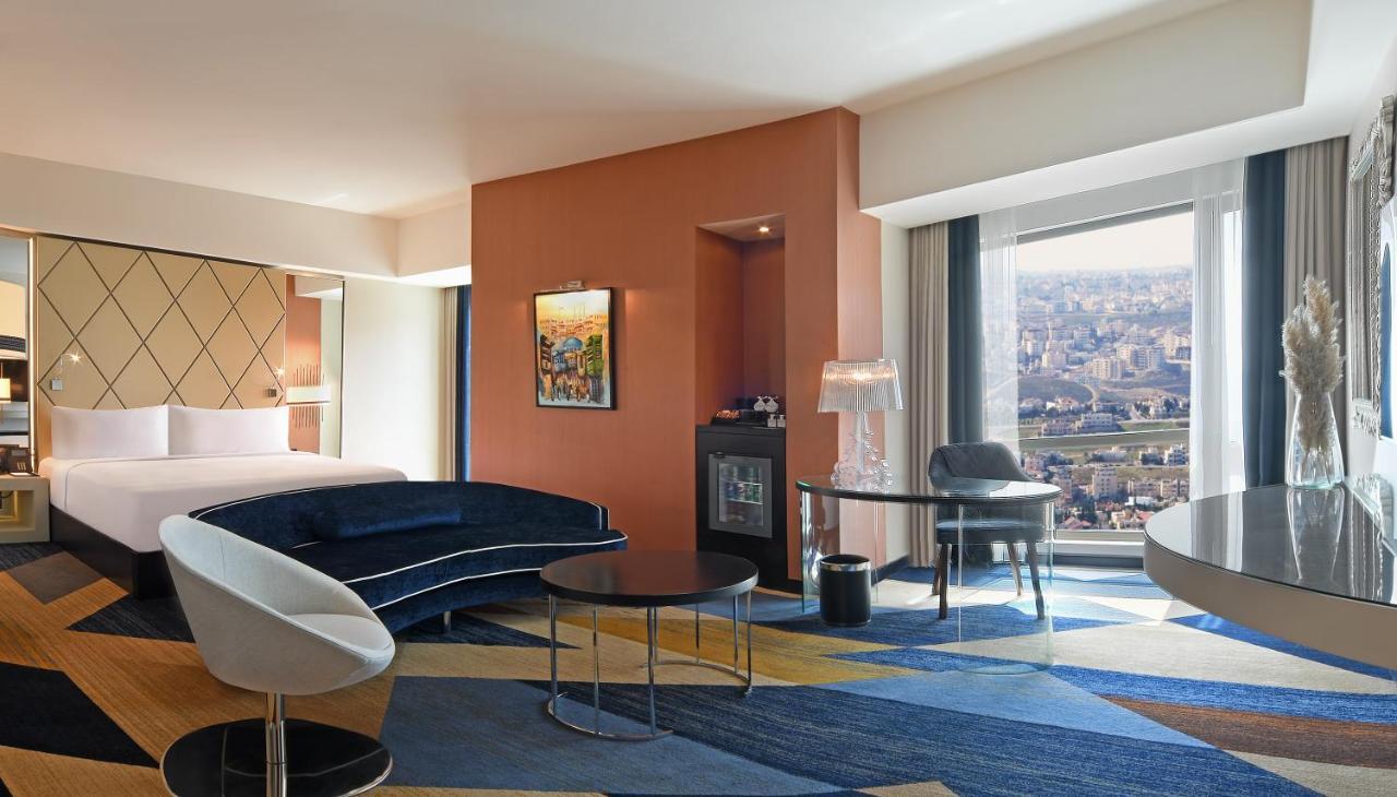 Hilton 5*
