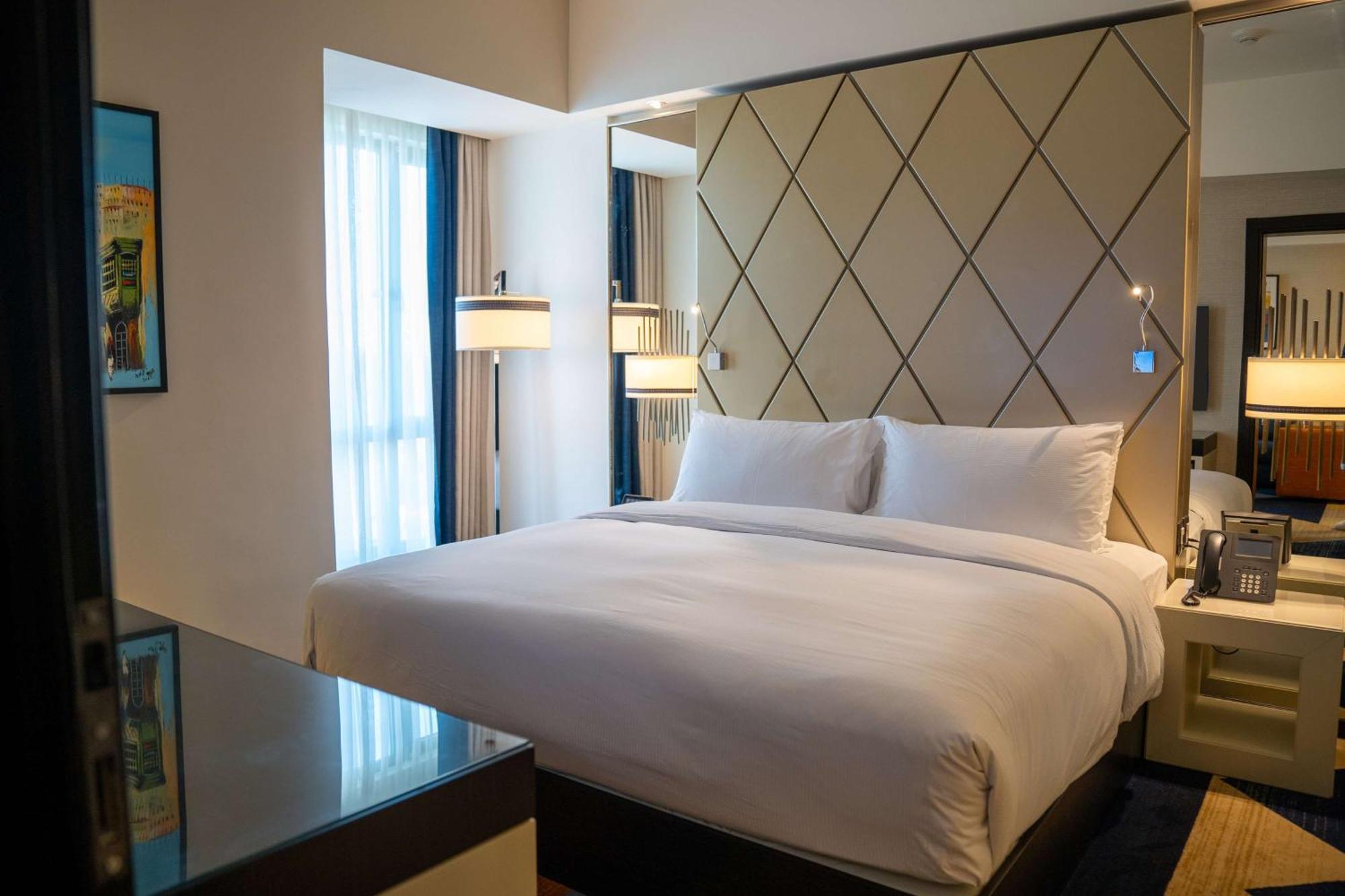 Hilton 5*